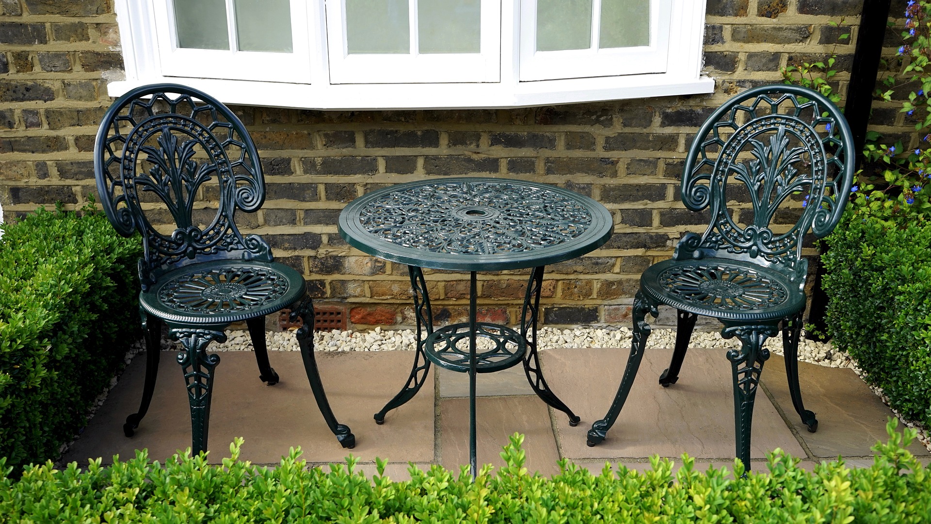 12 Best Garden Furniture Ideas to Transform Your Outdoor Space